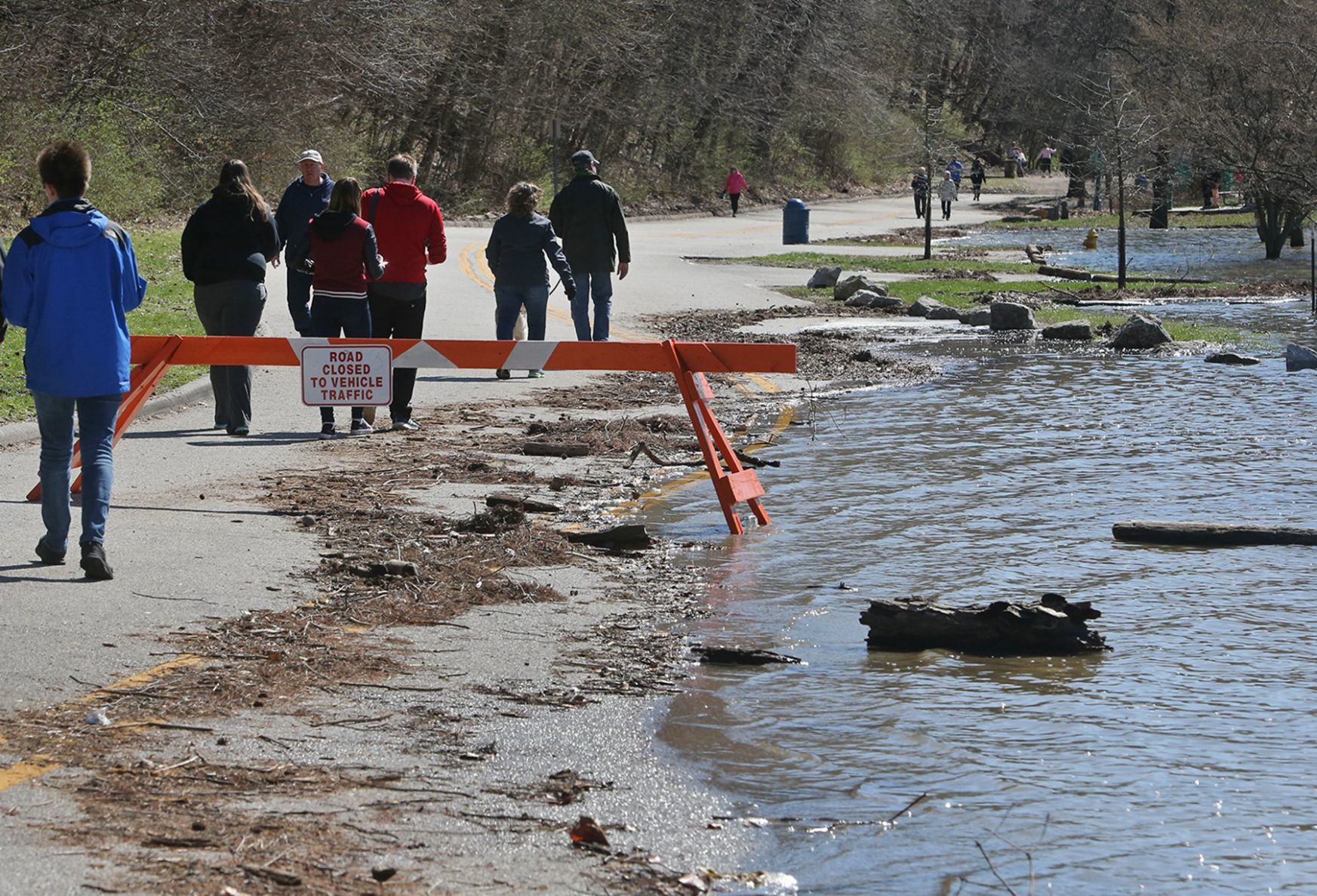 Rising Waters keep the St. Louis area alert
